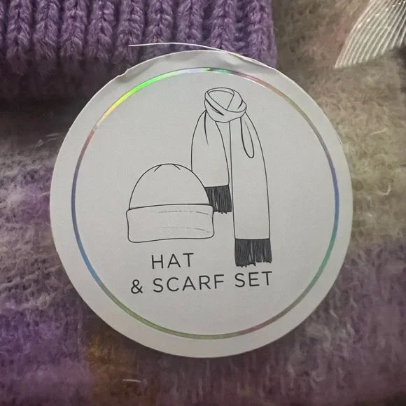 NWT Juicy Couture Beenie/Scarf - Picture 2 of 3